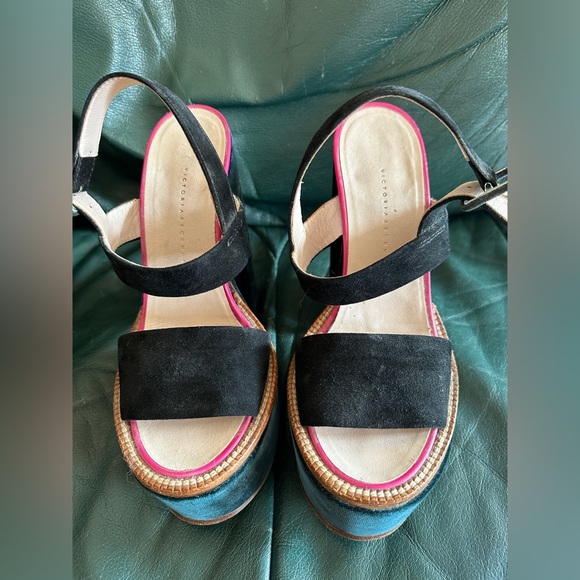 Victoria Beckham Platforms 38 - Picture 2 of 8